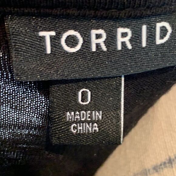 Torrid Raise them wild black tank top 0 - Picture 4 of 6